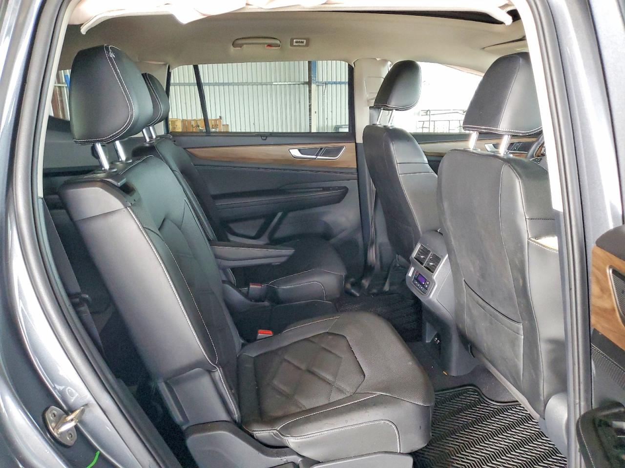 Volkswagen Atlas Se