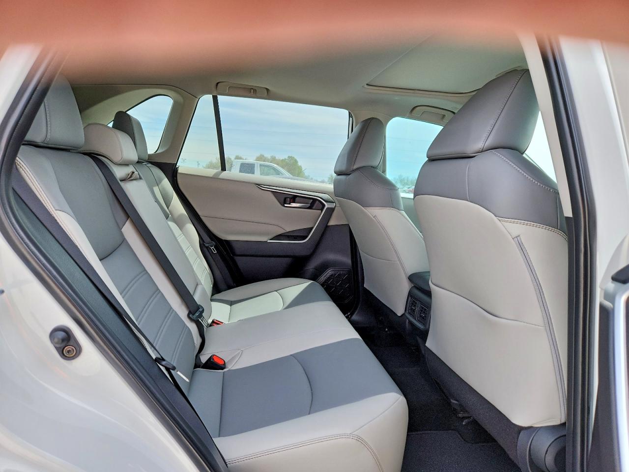 Toyota RAV4 Xle Premium