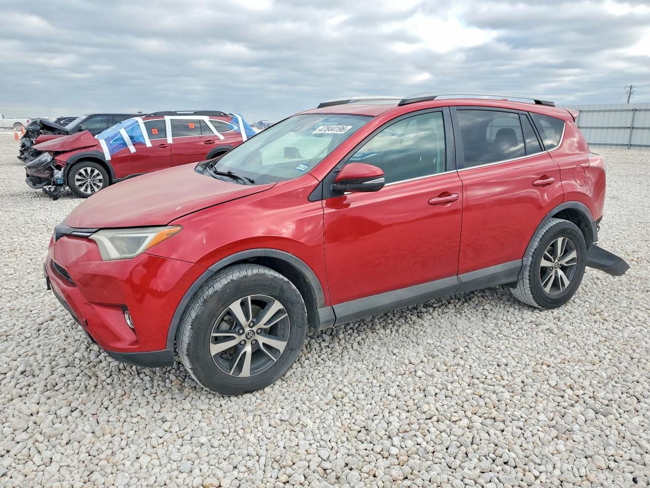 Salvage Toyota RAV4 Image