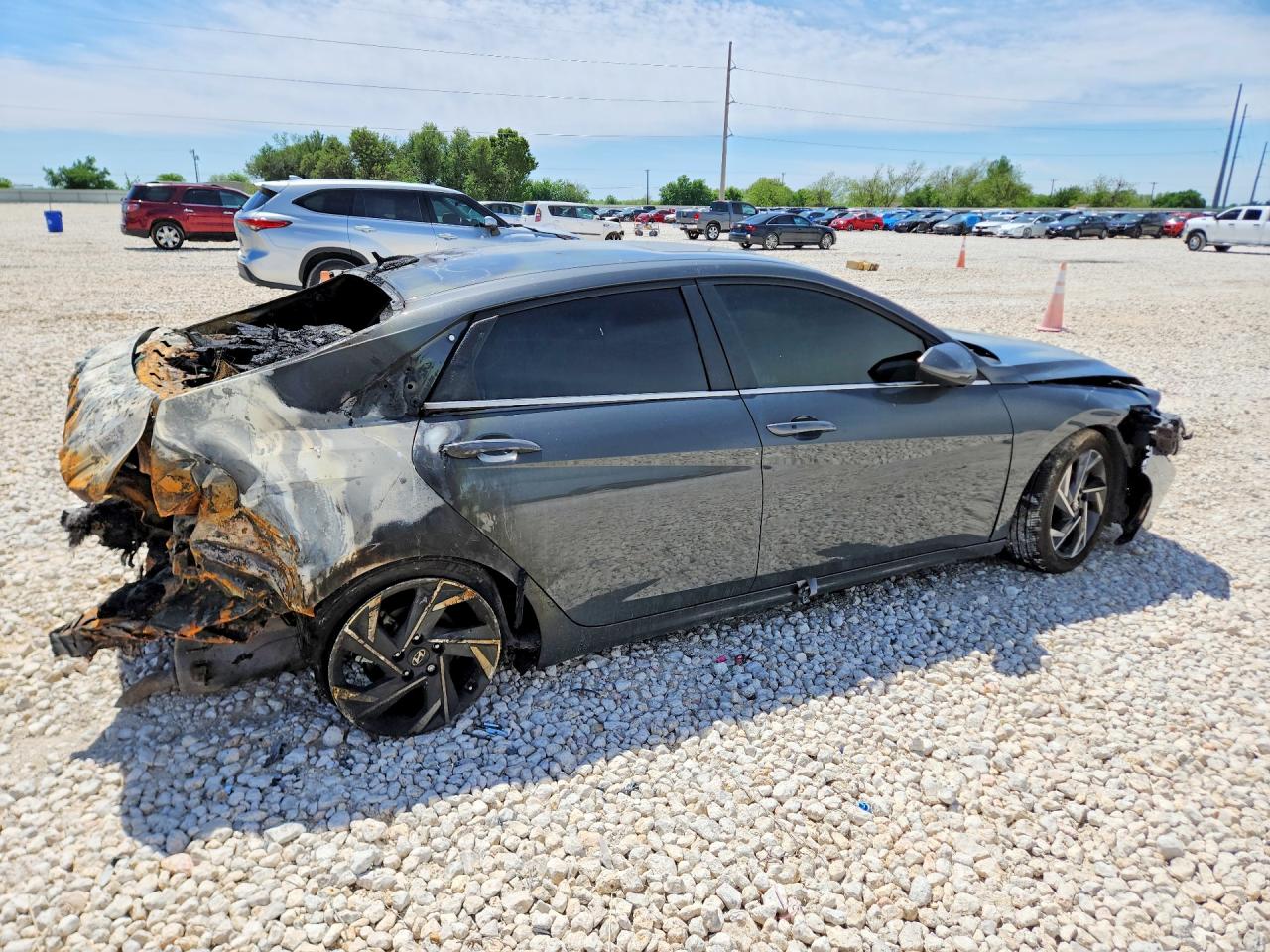 Hyundai ELANTRA Sel