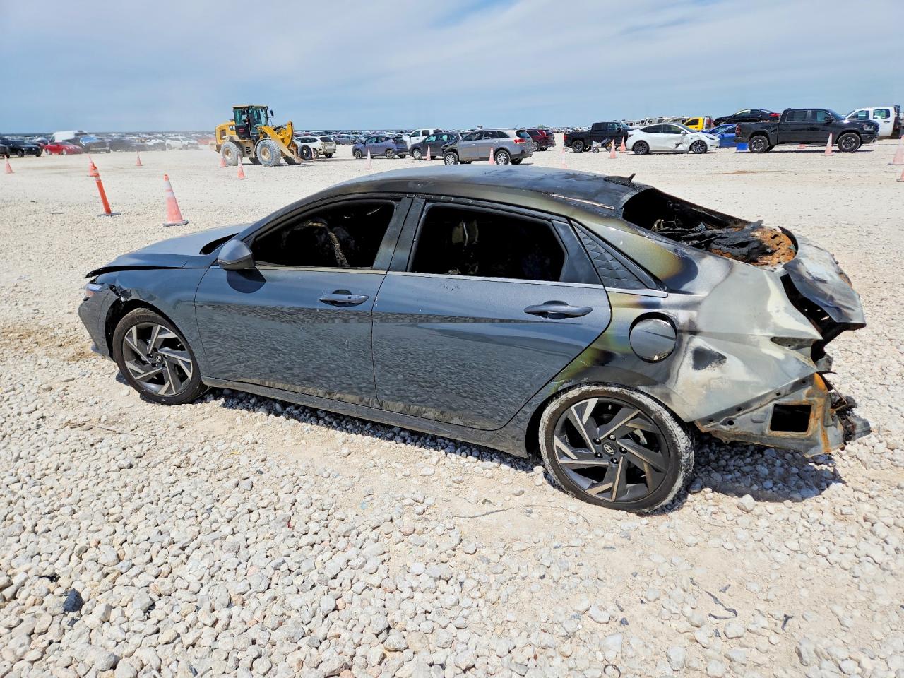 Hyundai ELANTRA Sel