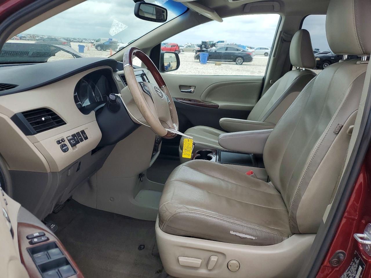 Toyota Sienna Limited 7-passenger