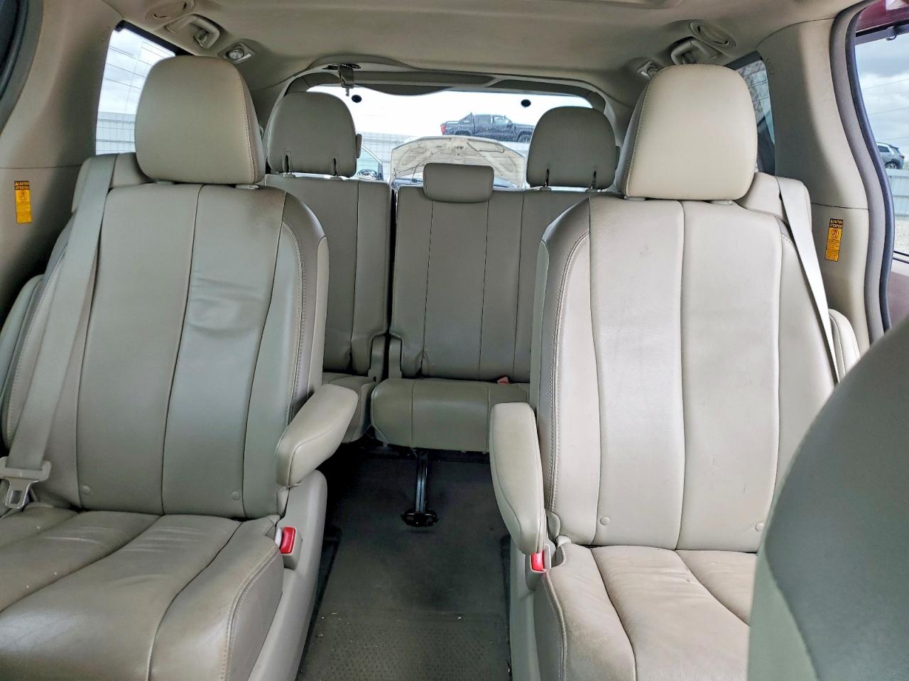 Toyota Sienna Limited 7-passenger