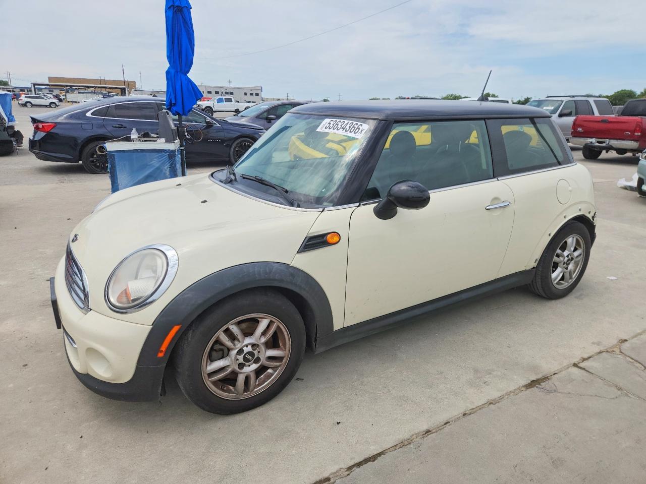 Salvage MINI Cooper Image