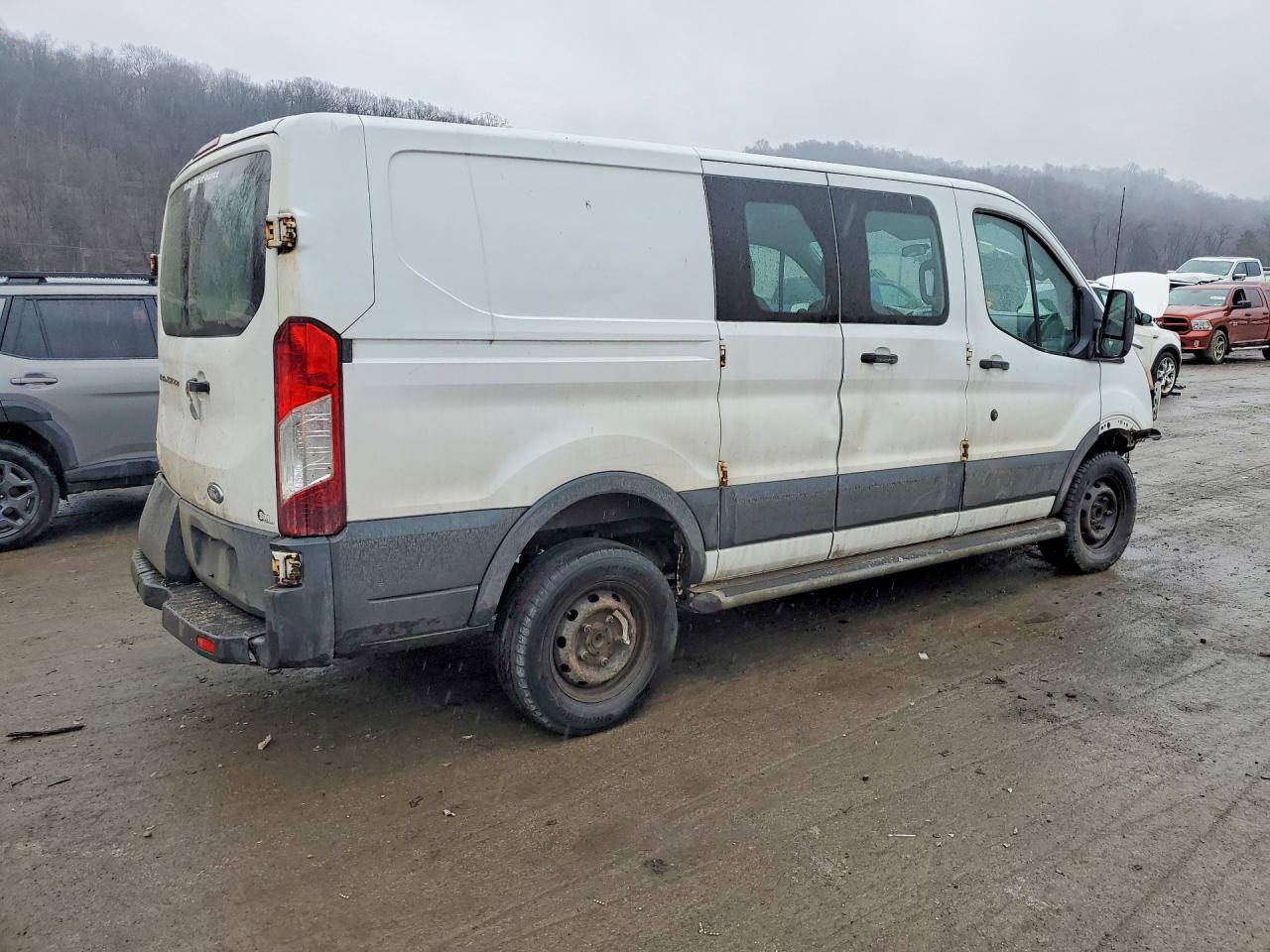 Ford Transit T-250