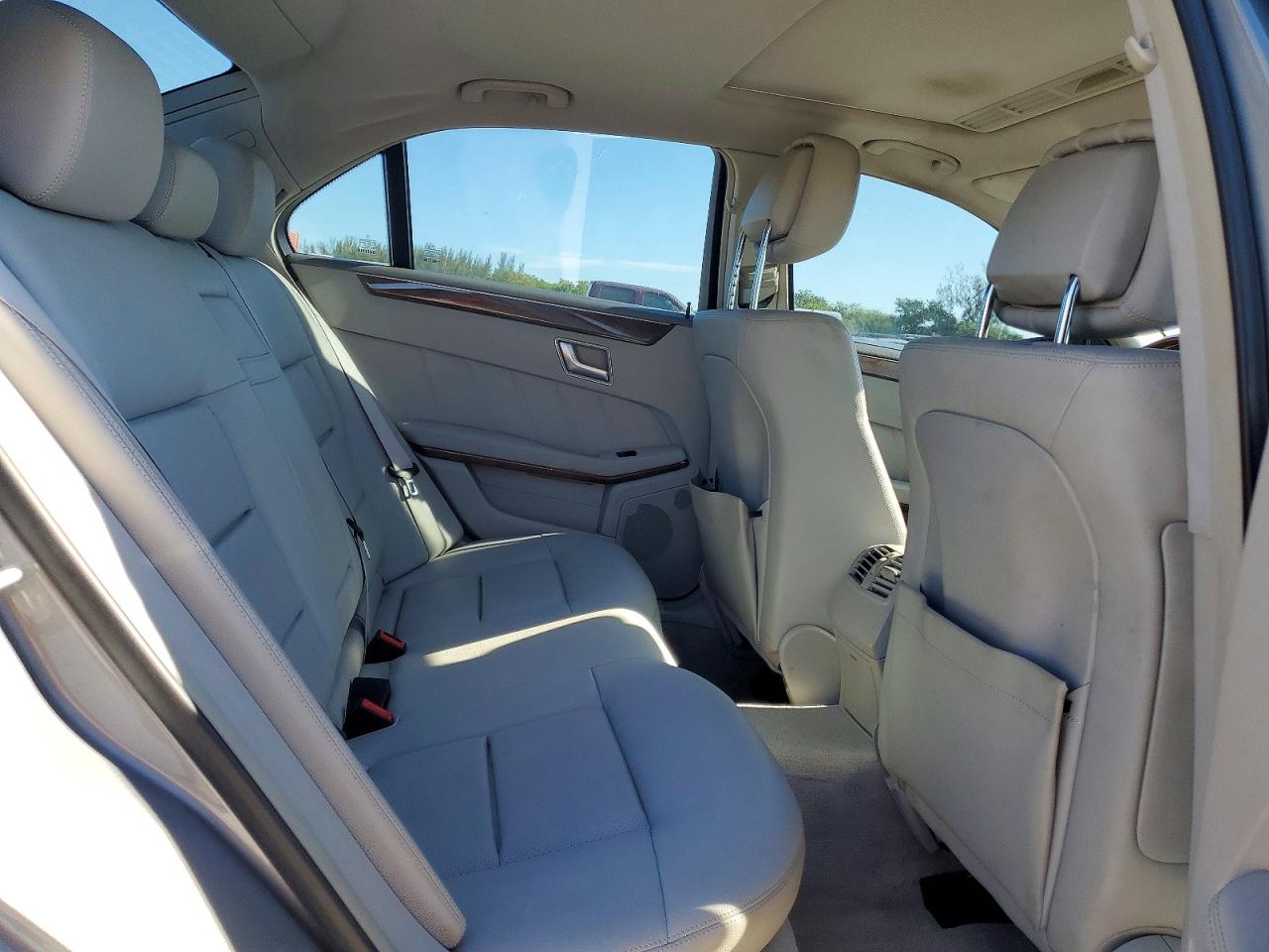 Mercedes-Benz E-Class 350