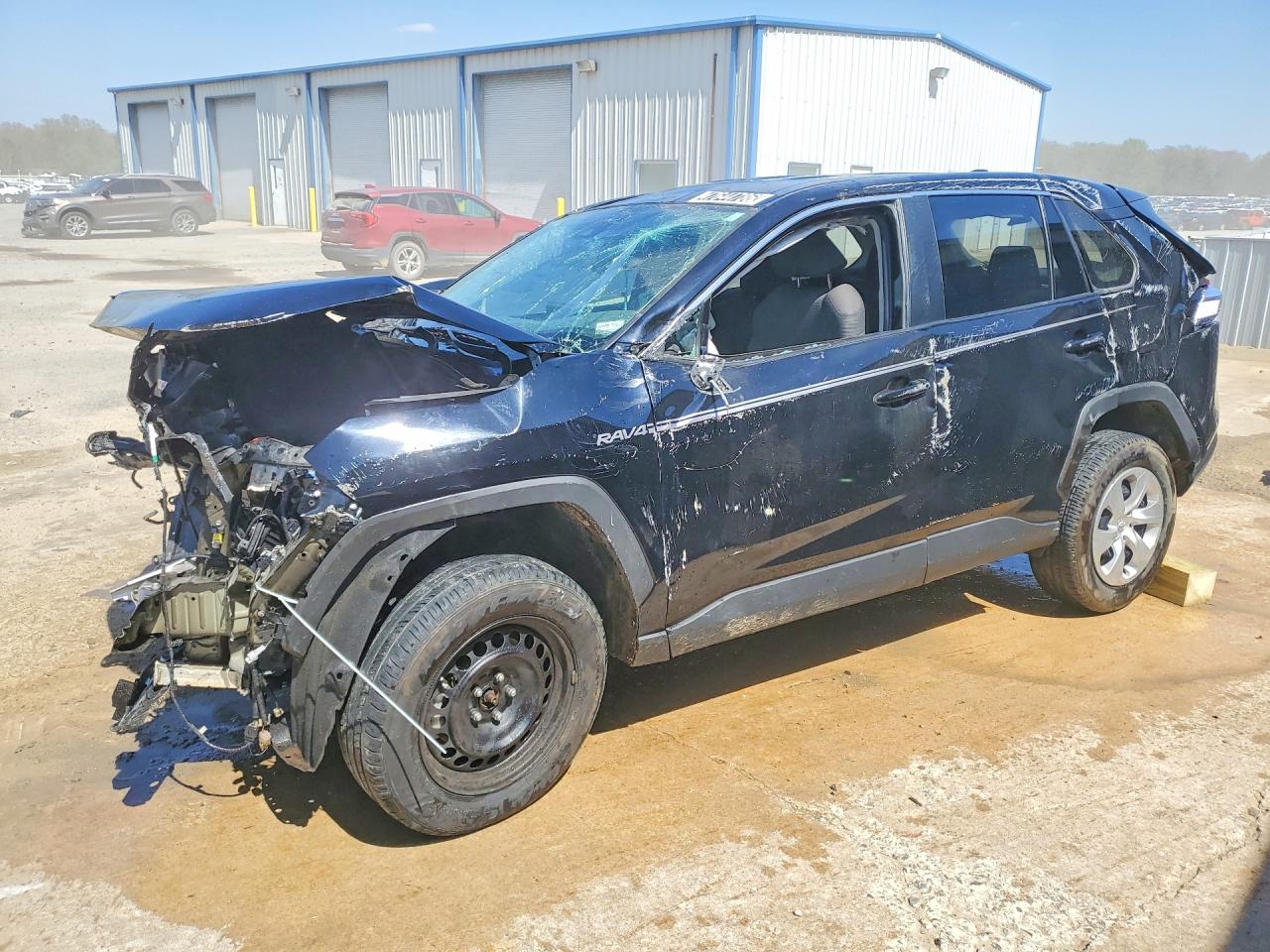 Salvage Toyota RAV4 Image