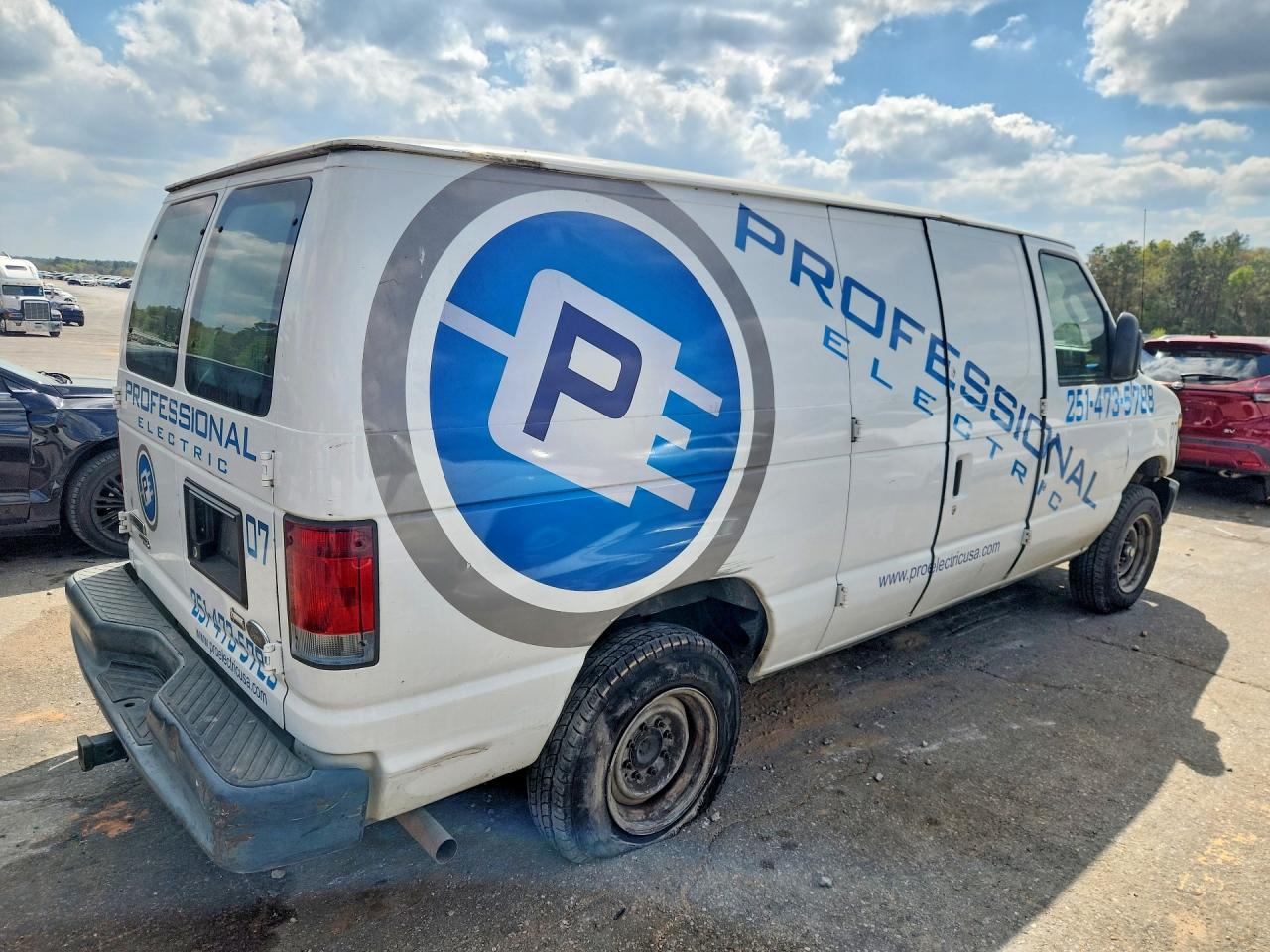 Ford Econoline E150 Van