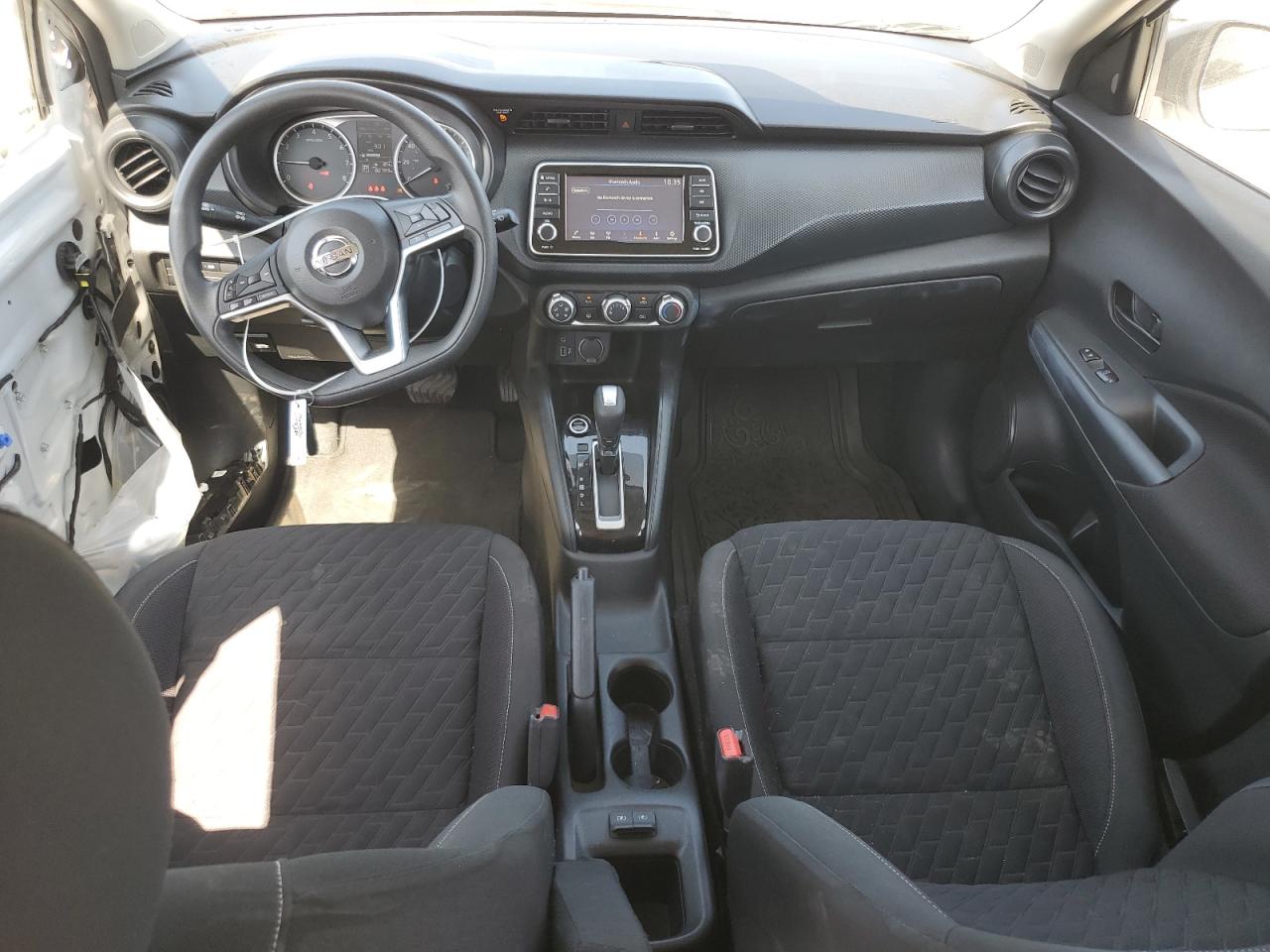 Nissan Kicks S