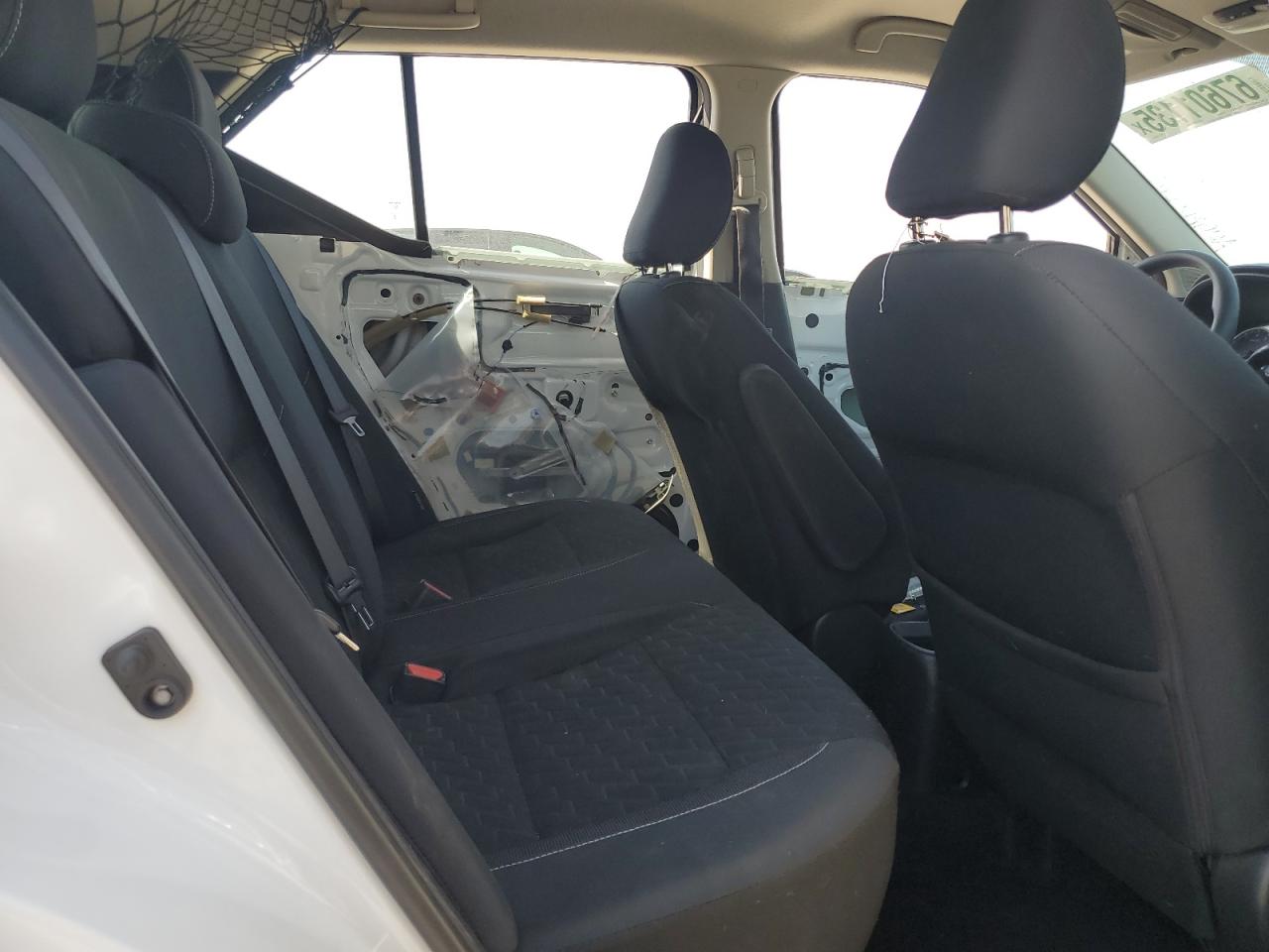 Nissan Kicks S