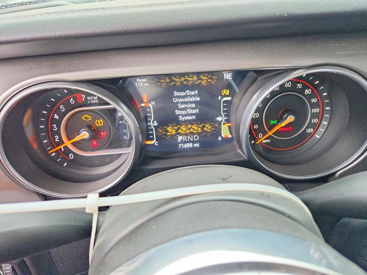 Jeep Wrangler Sahara