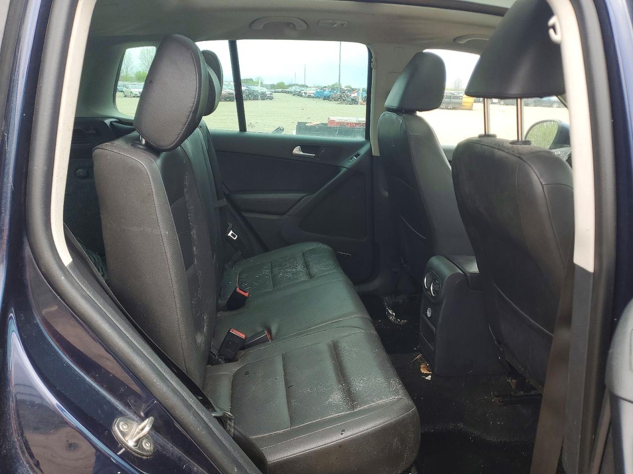 Volkswagen Tiguan S