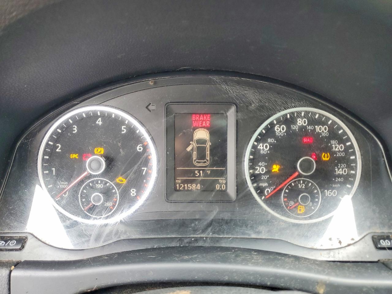 Volkswagen Tiguan S