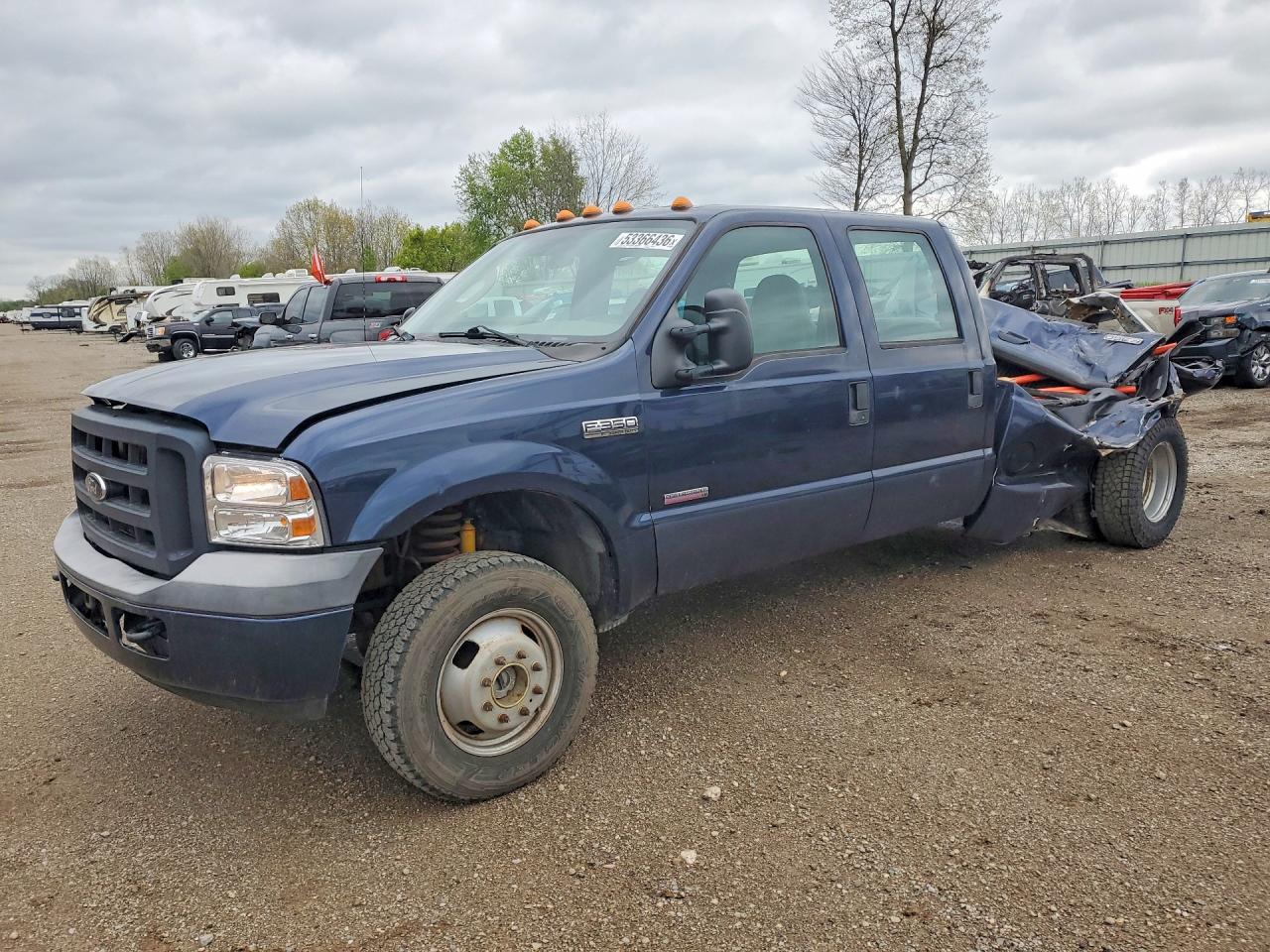 Salvage Ford F-350 Image