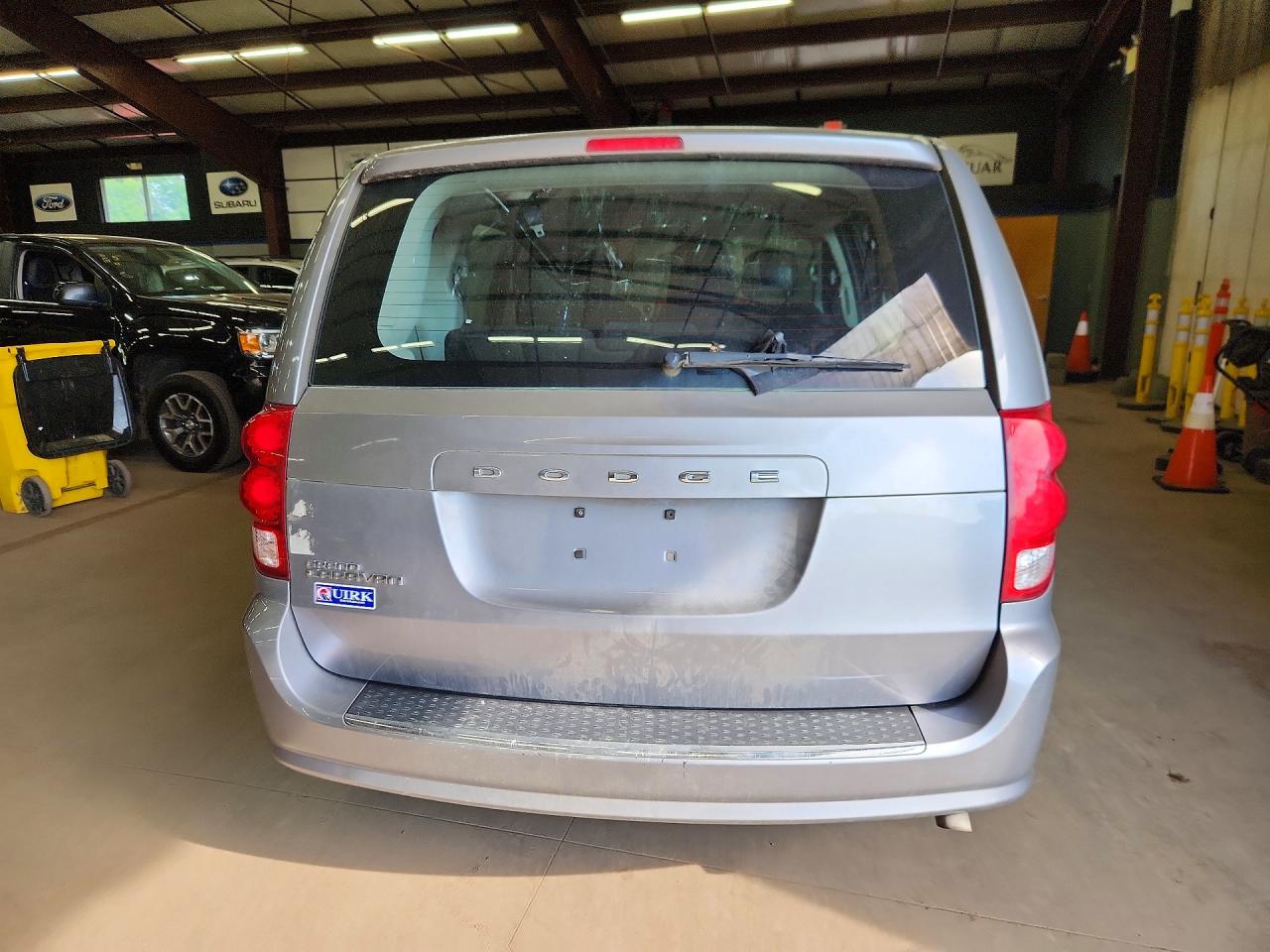 Dodge Caravan Se