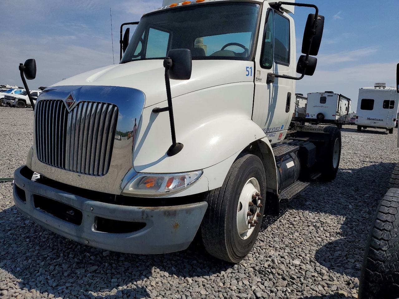 International 8000 8600