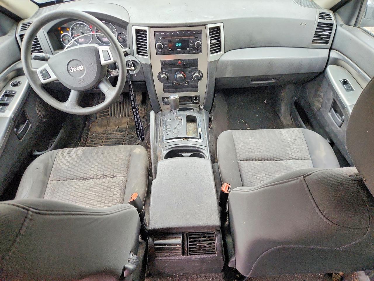 Jeep Grand Cherokee Laredo