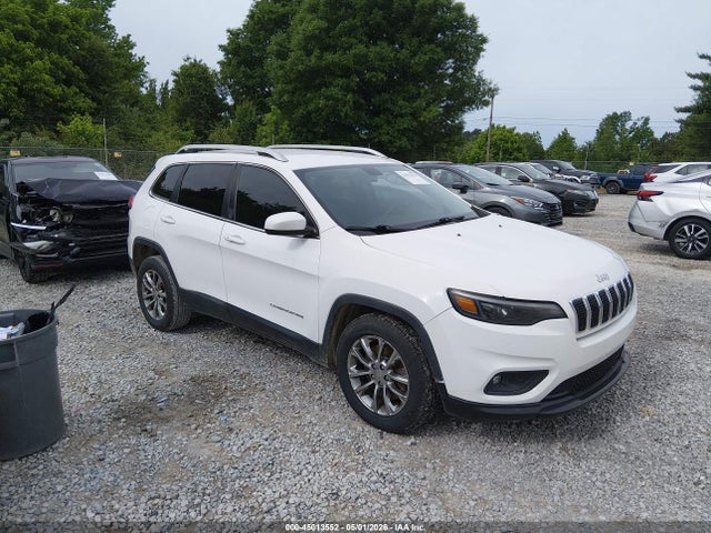 Salvage Jeep Cherokee Image