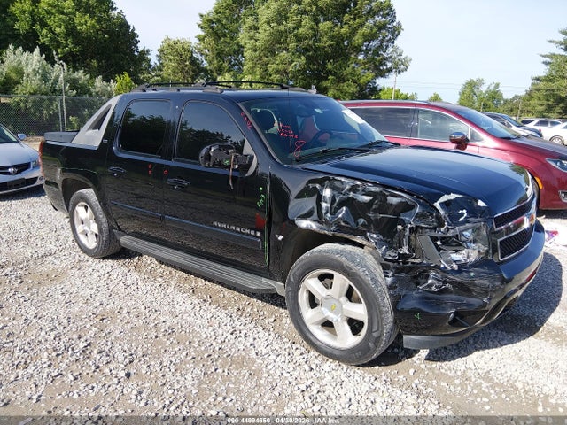 Salvage Chevrolet Avalanche 1500 Image