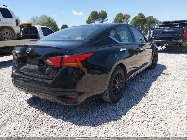 Nissan Altima S Fwd