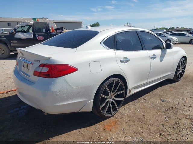 INFINITI M56
