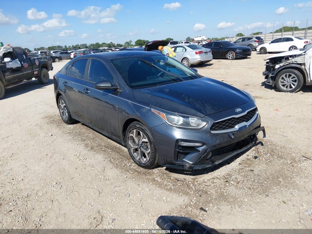 Salvage Kia Forte Image