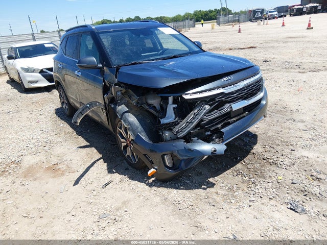 Salvage Kia Seltos Image