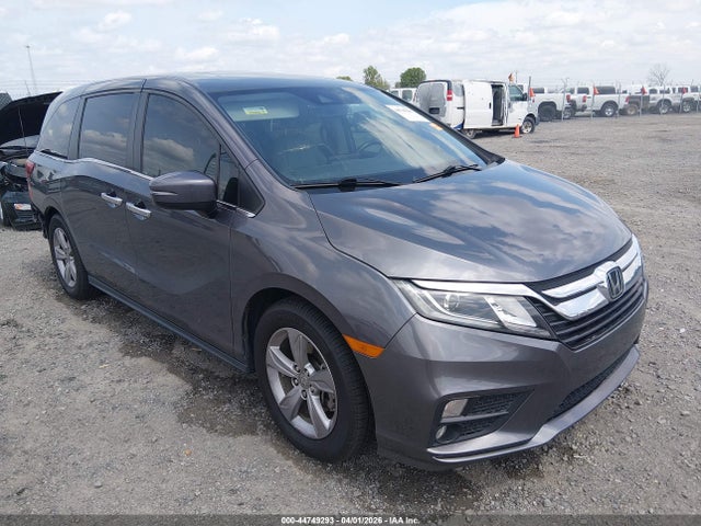 Salvage Honda Odyssey Image