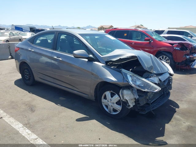 Salvage Hyundai ACCENT Image