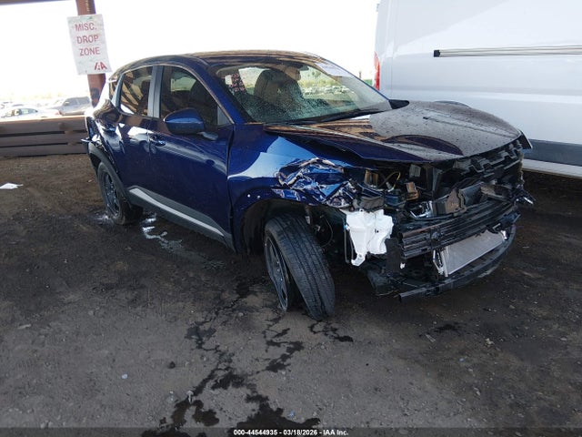 Salvage Nissan Kicks Image