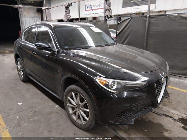Salvage Alfa Romeo Stelvio Image