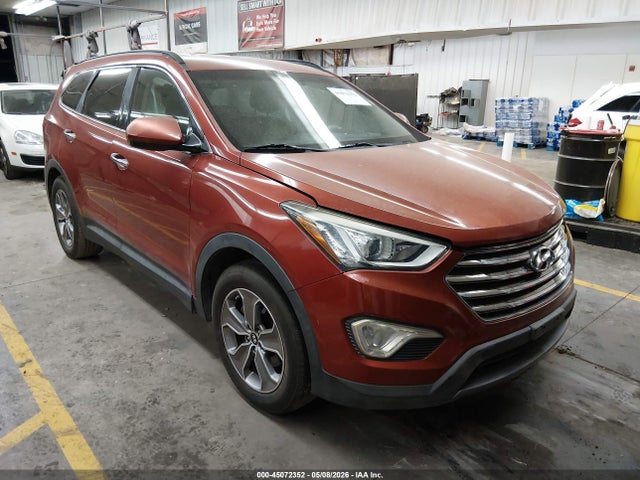 Salvage Hyundai SANTA FE Image