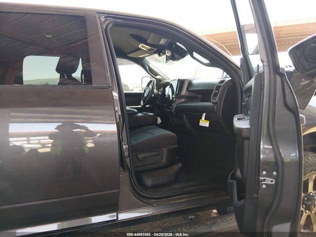 Ram 2500 Black Express  4x4 6'4 Box