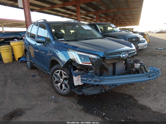 Salvage Subaru Forester Image