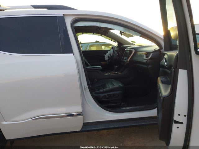 GMC Acadia Denali