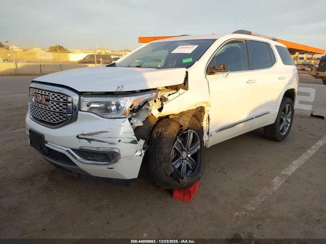 GMC Acadia Denali