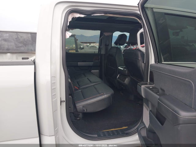 Ford F-150 Lariat