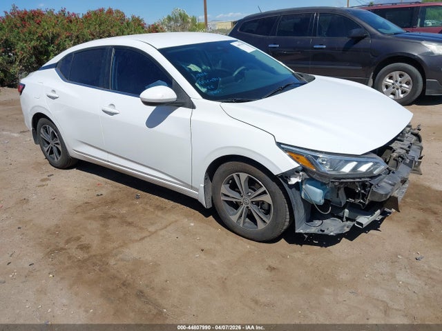 Salvage Nissan Sentra Image
