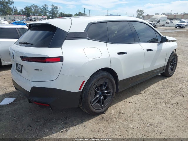 BMW iX Xdrive50