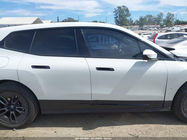 BMW iX Xdrive50