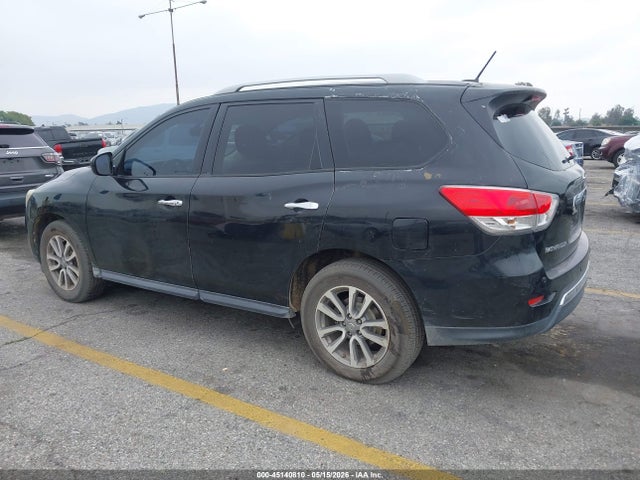 Nissan Pathfinder Sv