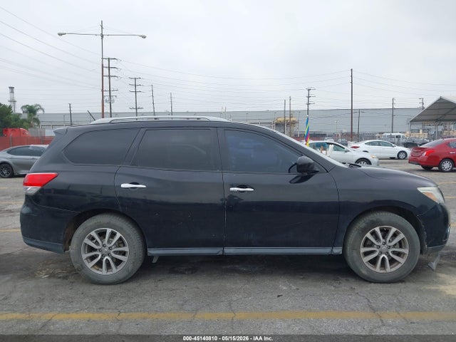Nissan Pathfinder Sv