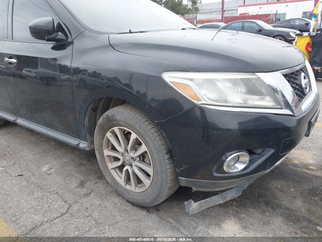 Nissan Pathfinder Sv