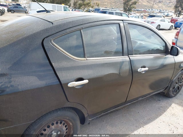 Nissan Versa 1.6 Sv