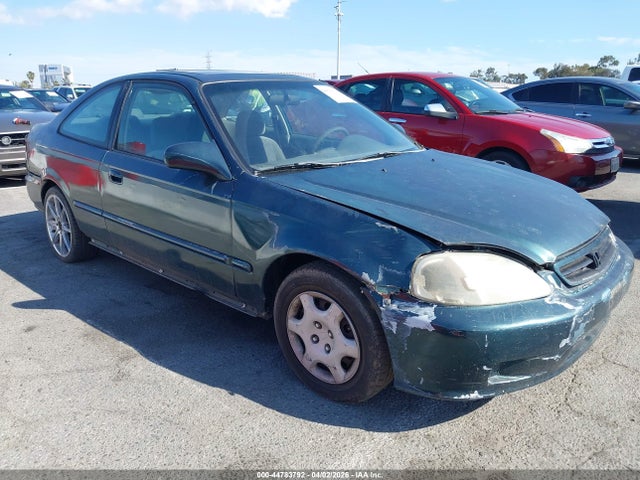 Salvage Honda Civic Image