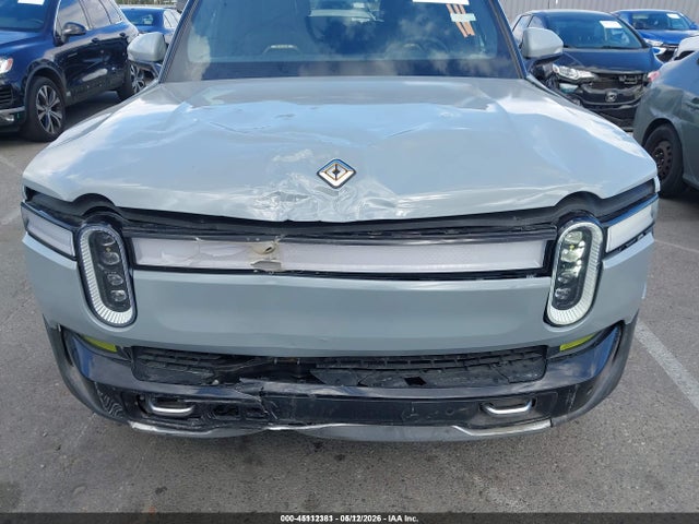 Rivian R1s Adventure
