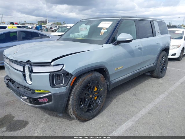 Rivian R1s Adventure
