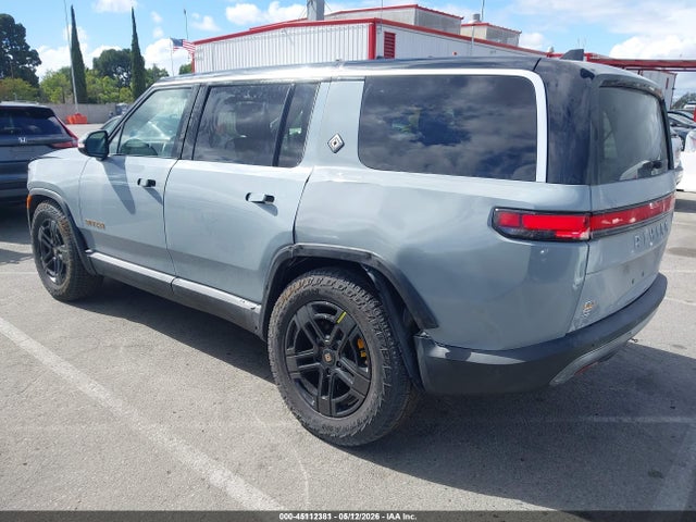 Rivian R1s Adventure