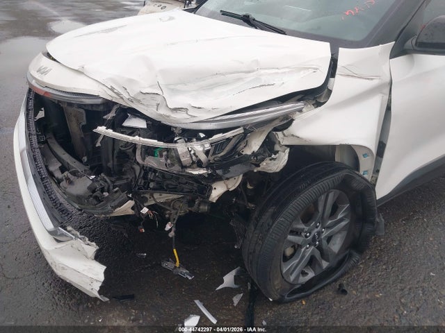 Kia Seltos S