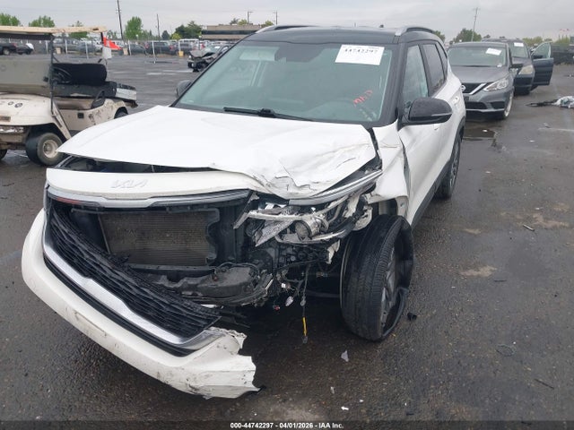 Kia Seltos S